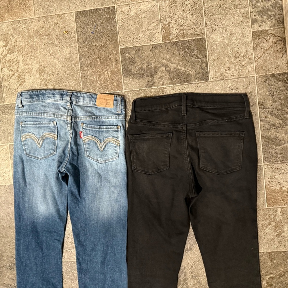 Old Navy Women's Blue and Black Skinny Jeans - Picture 9 of 11